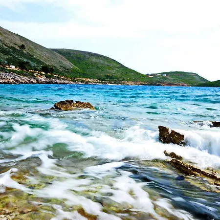 Art Bay *