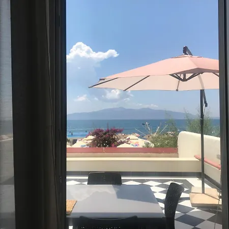 Art Bay Villa