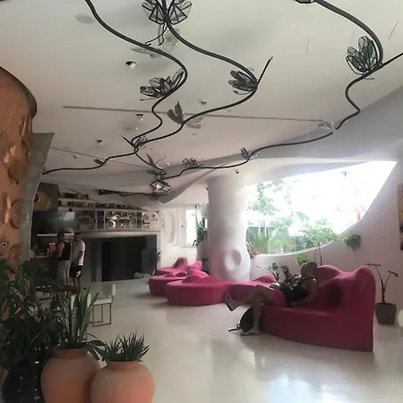 Art Bay
